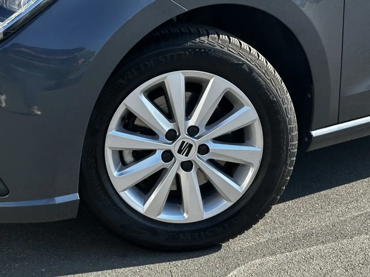 SEAT Ibiza 1.0 TSI DSG Style Edition GJR ACC Shz FullLink LED — Vehicle gallery 5