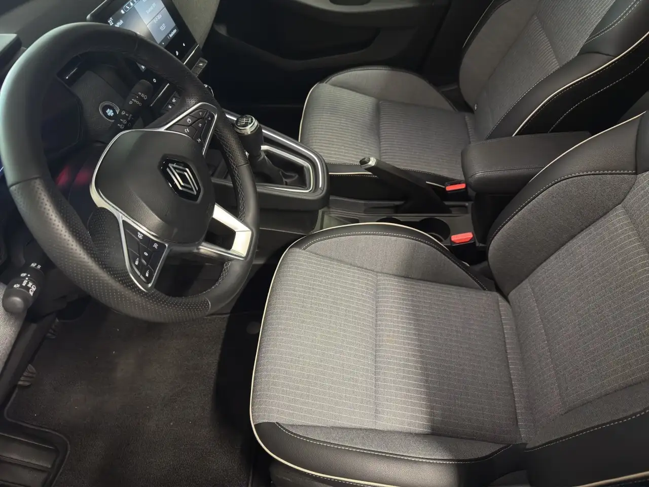 Renault Clio V Techno Klima Navi Rückfahrkamera Fenster el. — معرض صور السيارة 11