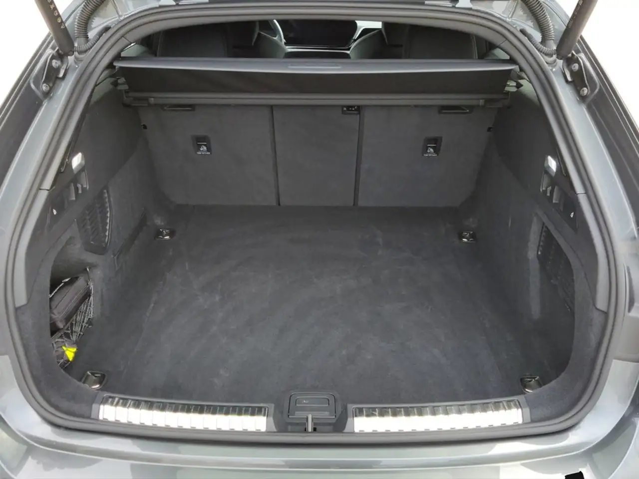 Audi A5 Avant TFSI S-tronic S-Line LED*NAV*SHZ*ACC*PARK... — Galerie du véhicule 11
