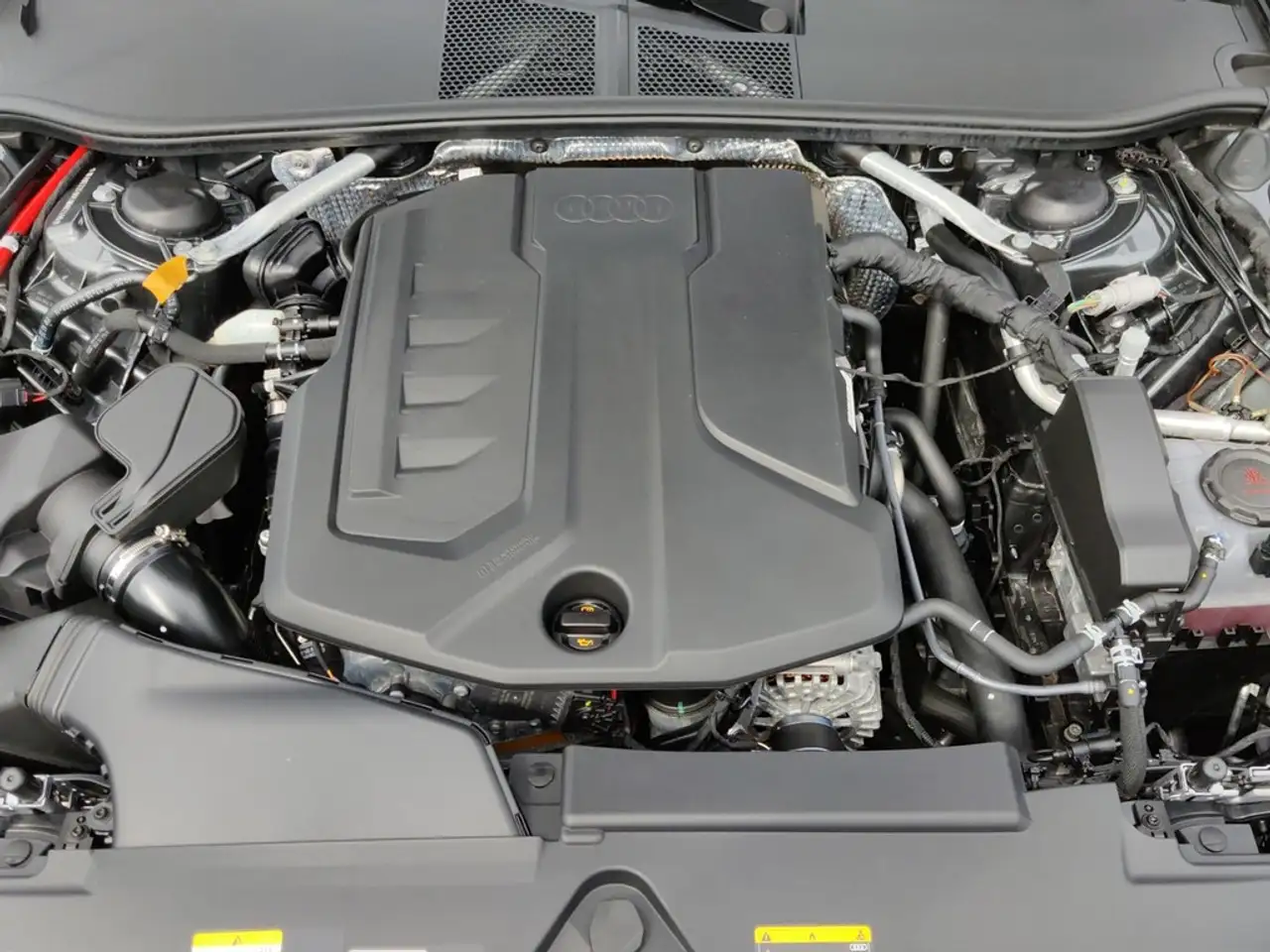 Audi A5 Avant TFSI S-tronic S-Line LED*NAV*SHZ*ACC*PARK... — Galerie du véhicule 23
