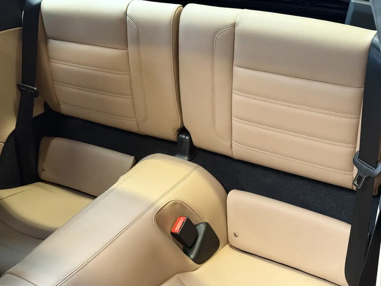 Porsche 992 911 Targa 4 SPORTDESIGN-PAKET-ABGAS*LED*INNODRIVE* — معرض صور السيارة 22