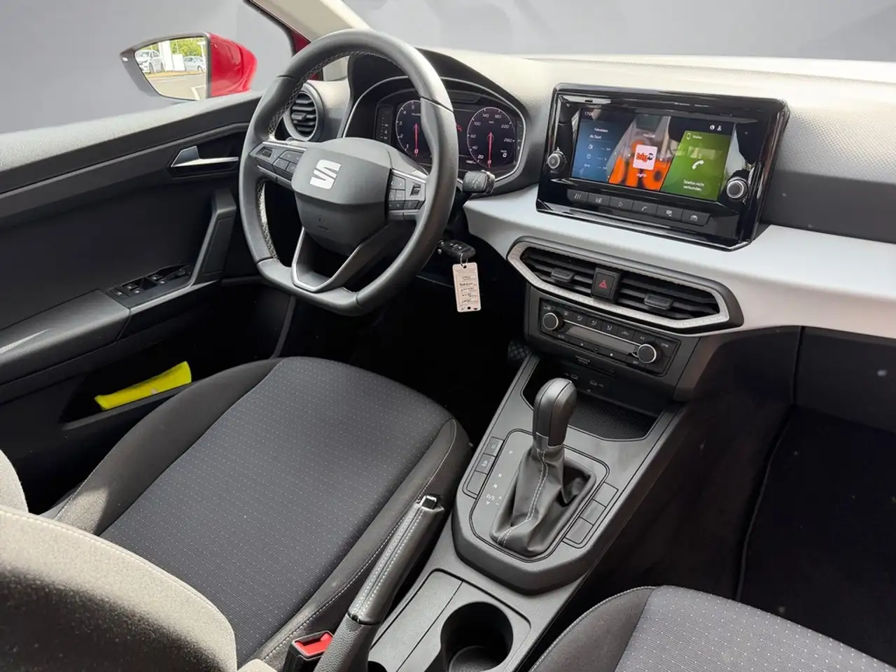 SEAT Ibiza 1,0 TSI DSG Style Edition — Vehicle gallery 12