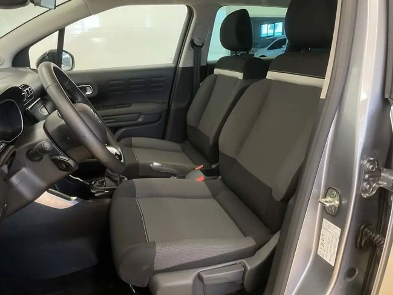 Citroen C3 Aircross Puretech 81kW 110CV Plus — Galería del vehículo 15