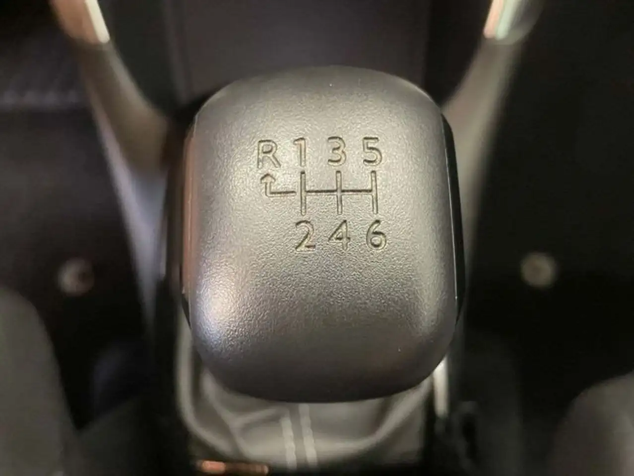Citroen C3 Aircross Puretech 81kW 110CV Plus — Galería del vehículo 17