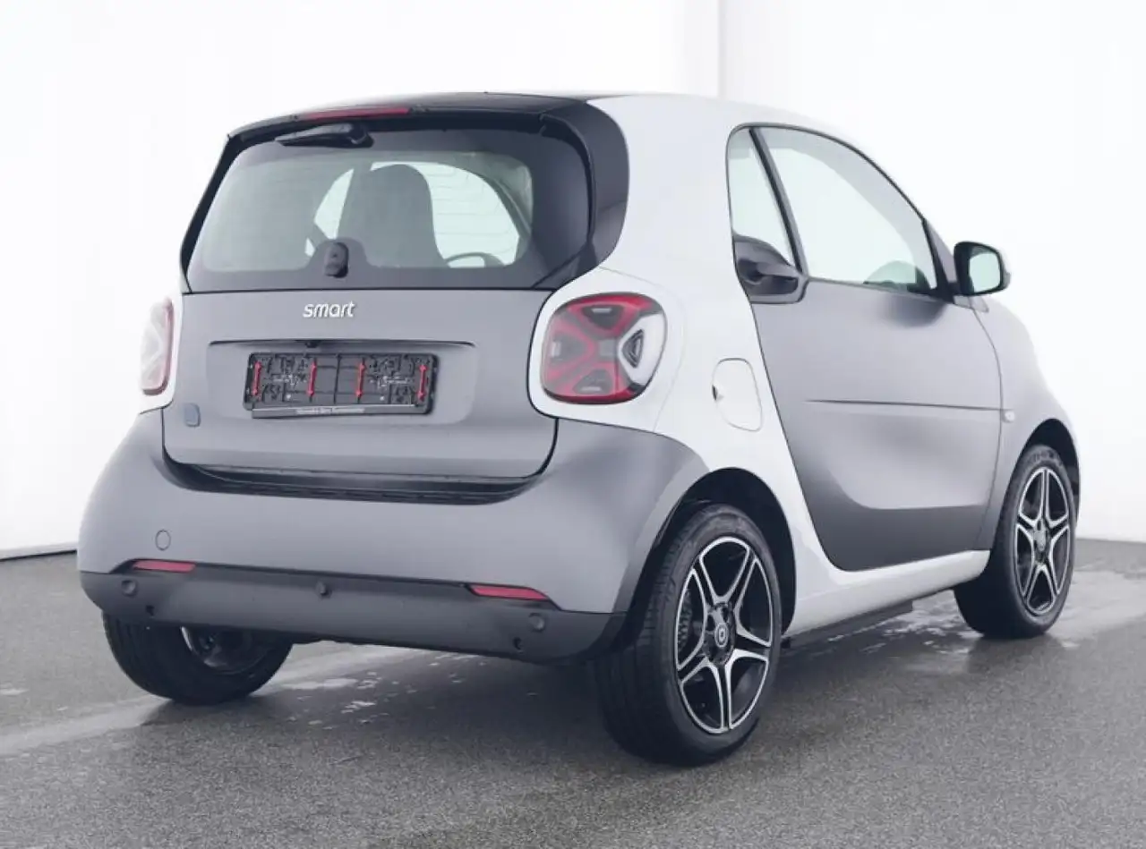 smart forTwo EQ coupe prime EXCLUSIVE: JETZT ODER NIE! — Galerie du véhicule 12