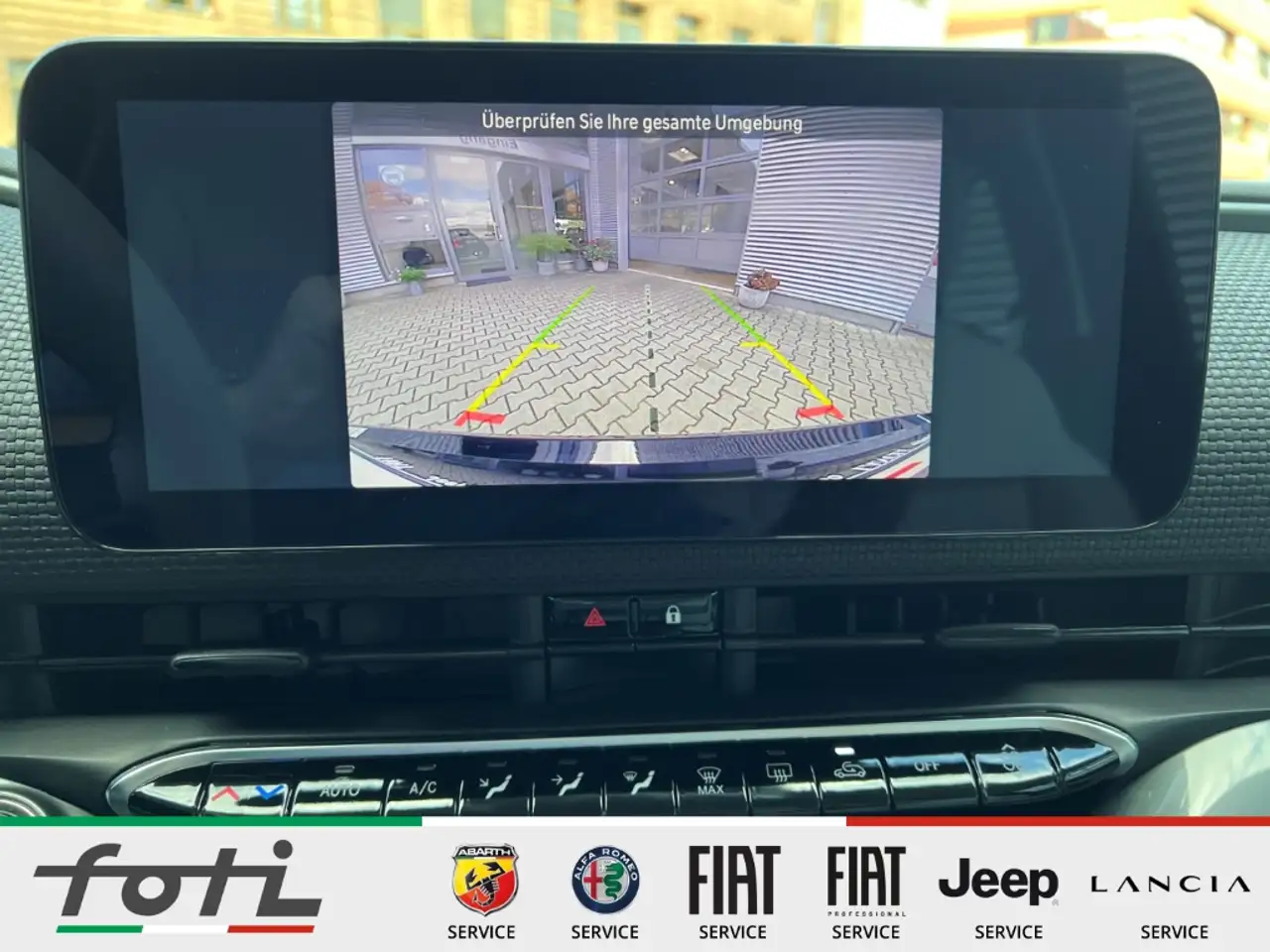 Fiat 500e La Prima by Bocelli 42kWh 118PS Leder Navi — Galería del vehículo 18