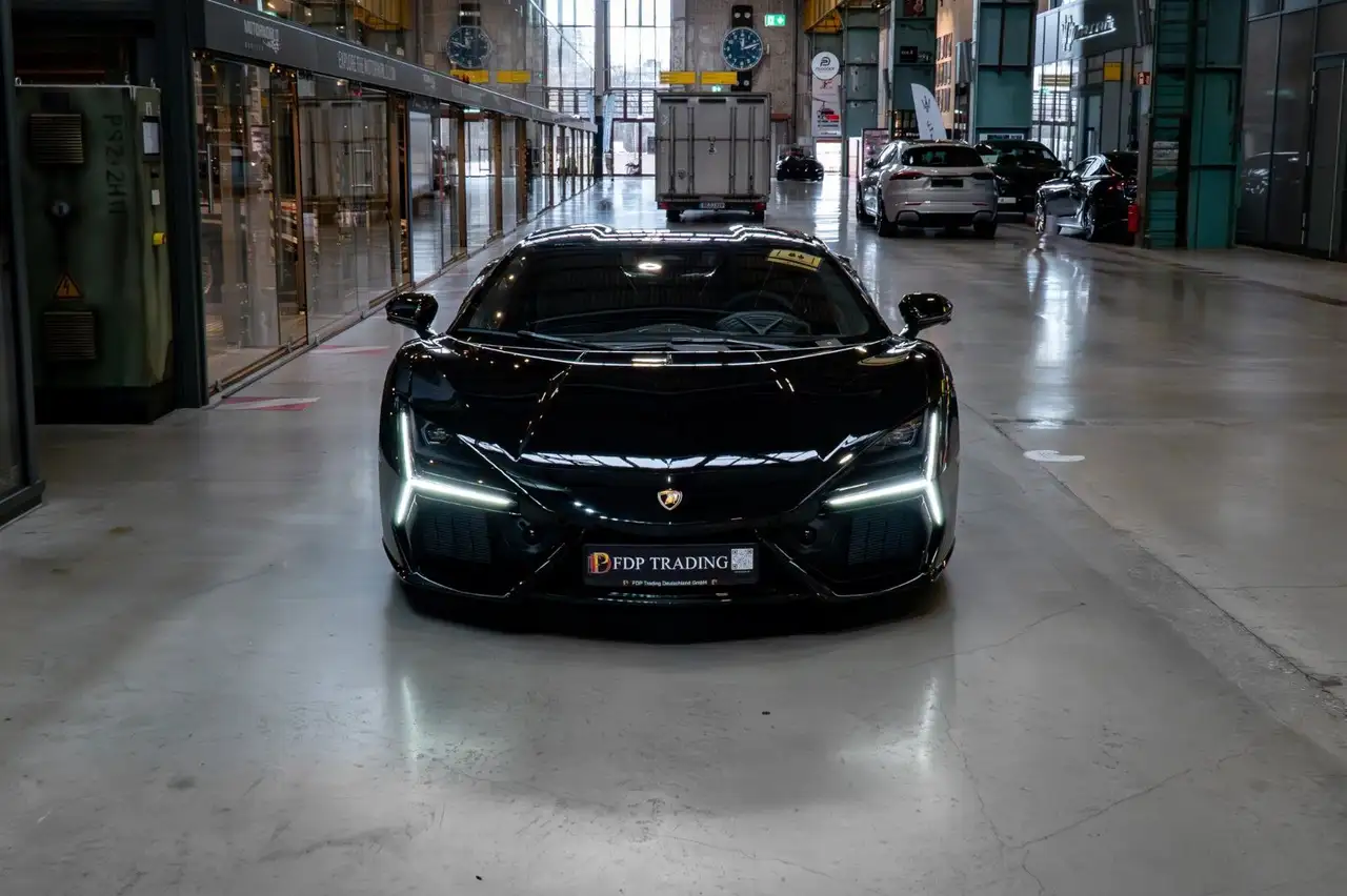 Lamborghini Revuelto Black Edition - Lift - Cam — معرض صور السيارة 3