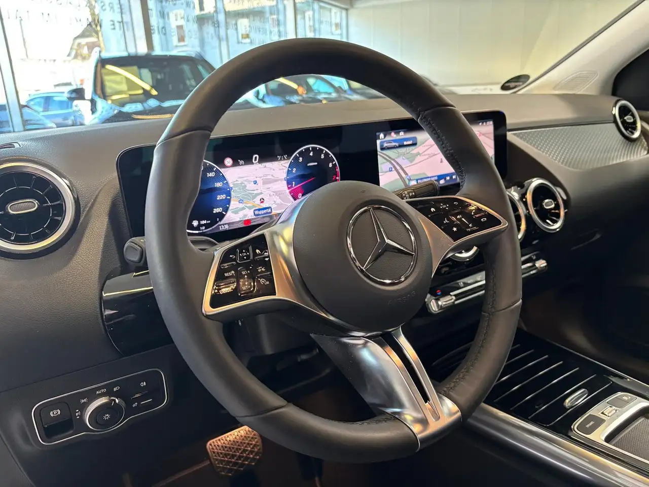 Mercedes-Benz B 200 Progressive KAMERA+LED+CARPLAY+EASYPK+DAB — معرض صور السيارة 11