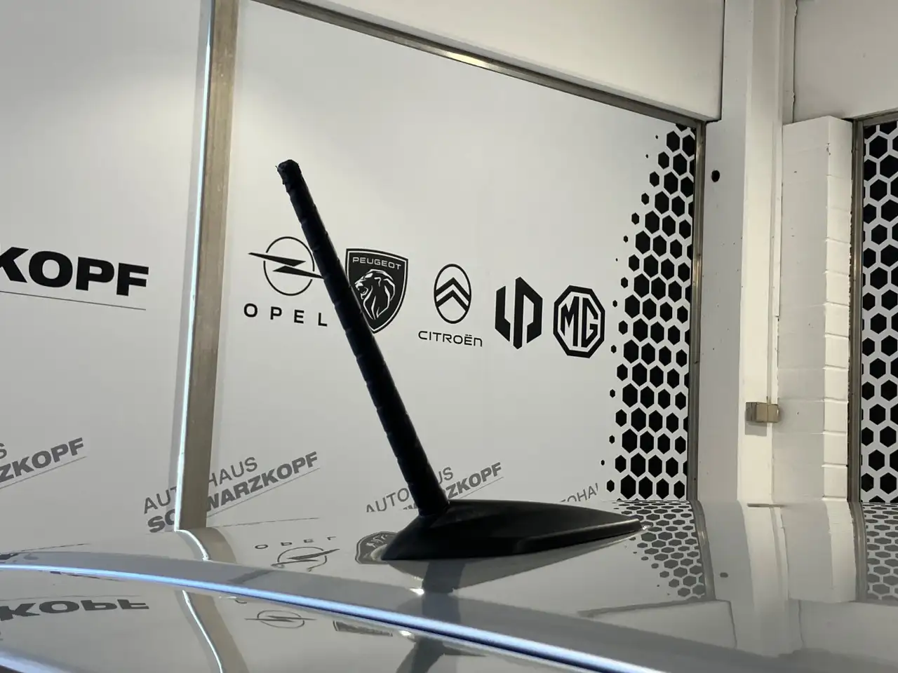 Opel Corsa F 1.2 Parkpilot+Tempomat+Sitzheizung — Vehicle gallery 19