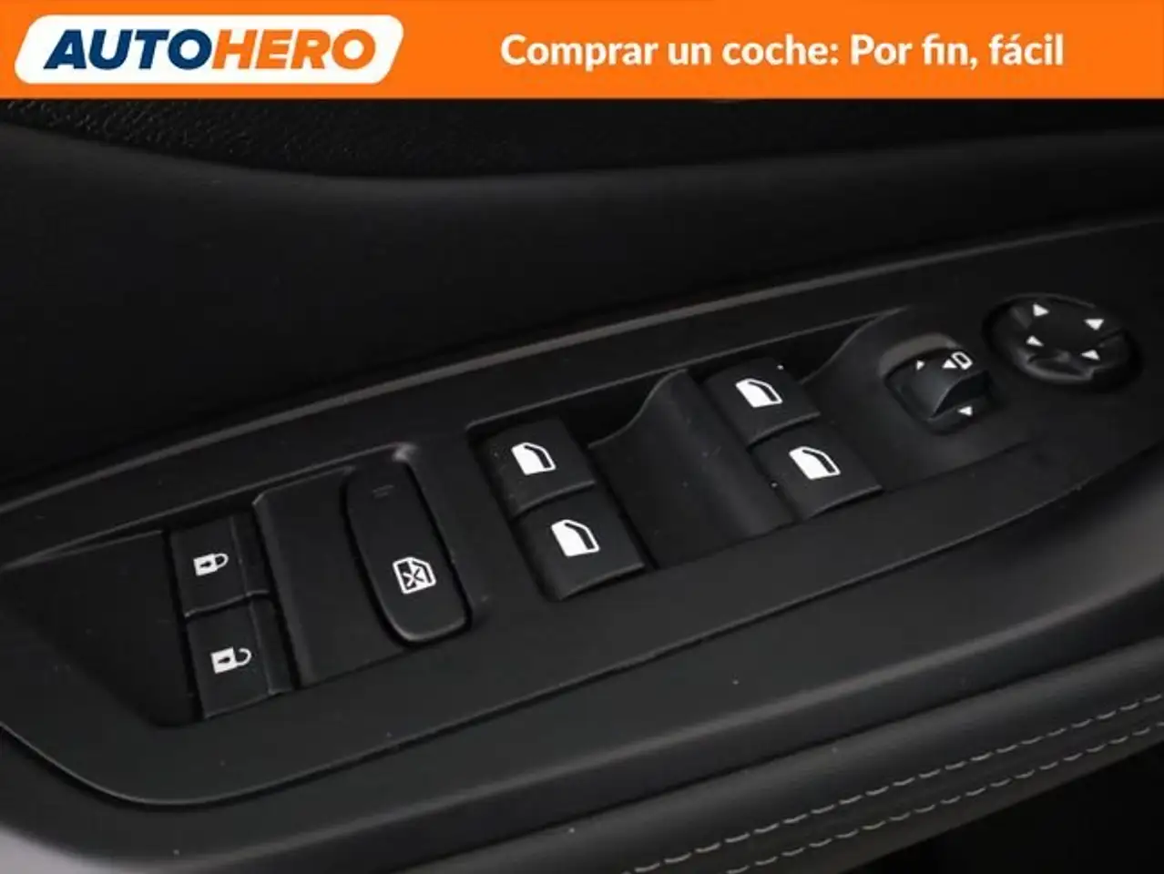Peugeot 408 1.2 PureTech Allure — Galerie du véhicule 31