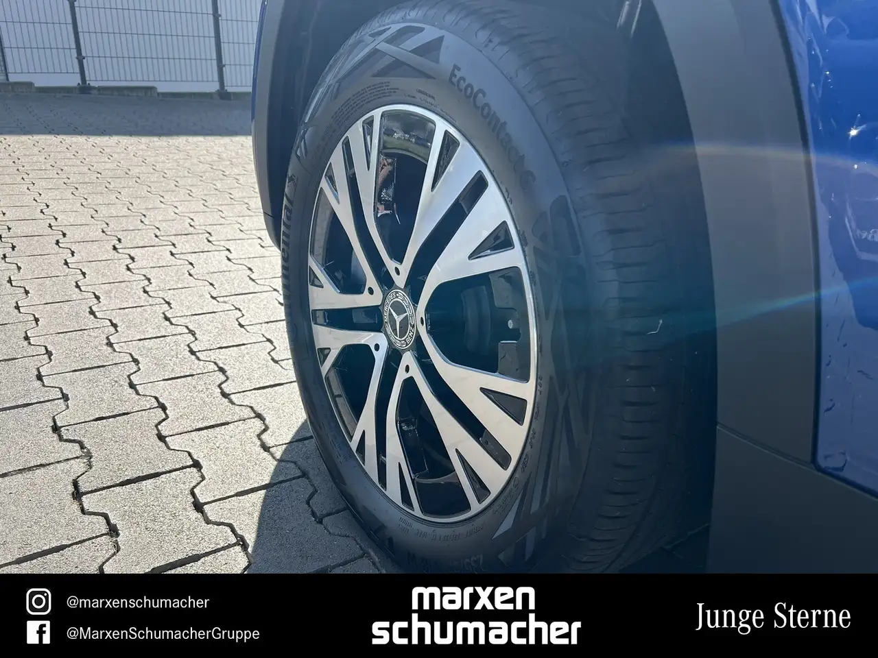 Mercedes-Benz GLB 220 GLB 220 4M Prog. Adv Pano+Winter+Kamera+LED+MY24 — Vehicle gallery 7