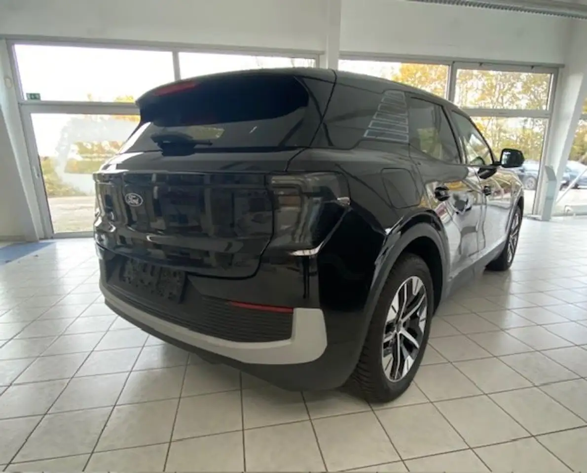 Ford Explorer ★ WIE NEU: 19tkm ★ Ford Explorer Extended Range RWD ★ 286 PS ★ Pano GARANTIE — Vehicle gallery 4