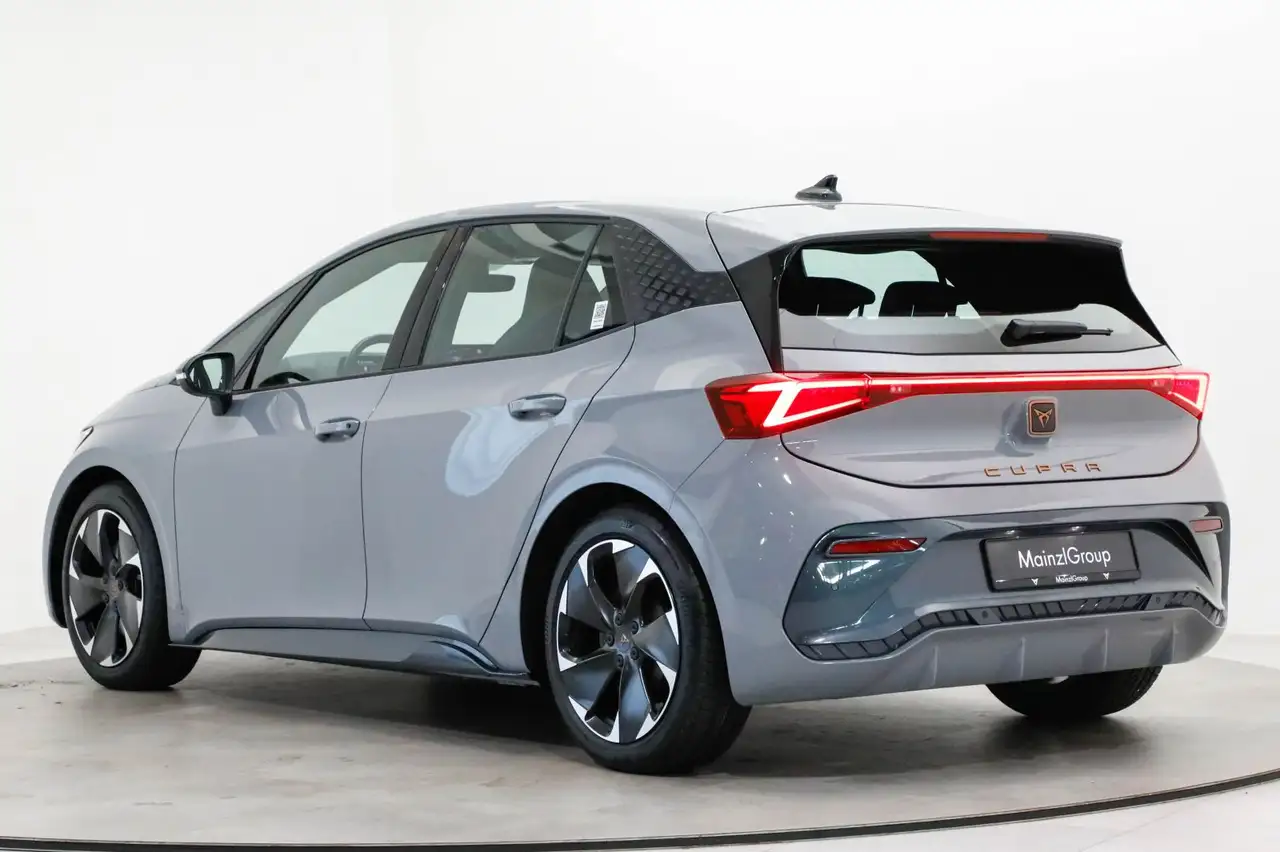 CUPRA Born 63kW SHZ PDC CarPlay Klima — Vehicle gallery 12