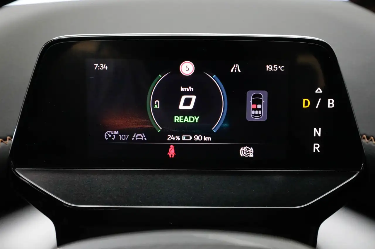 CUPRA Born 63kW SHZ PDC CarPlay Klima — Vehicle gallery 20