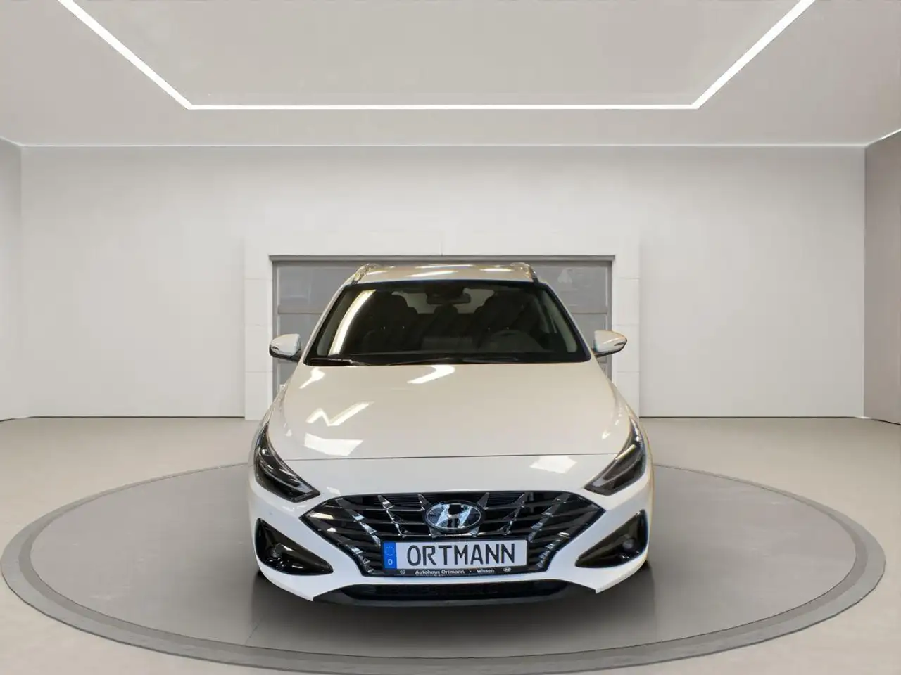 Hyundai i30 Kombi 1.5 Turbo "Prime" 2WD Automatik — Galería del vehículo 2