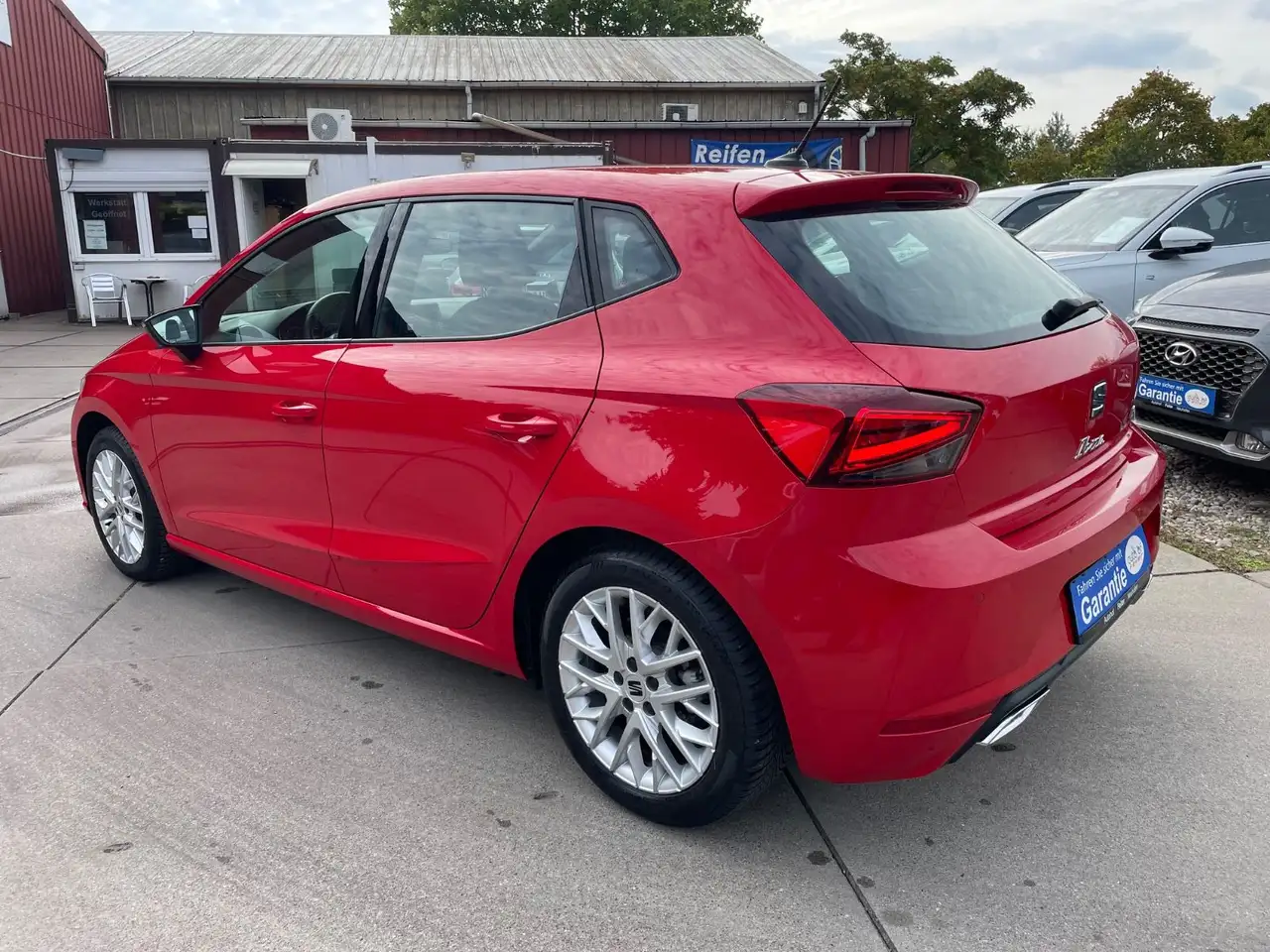 SEAT Ibiza FR/Klima/Navi CarPlay/Kamera/SitzHeiz/AHK — Galerie du véhicule 8