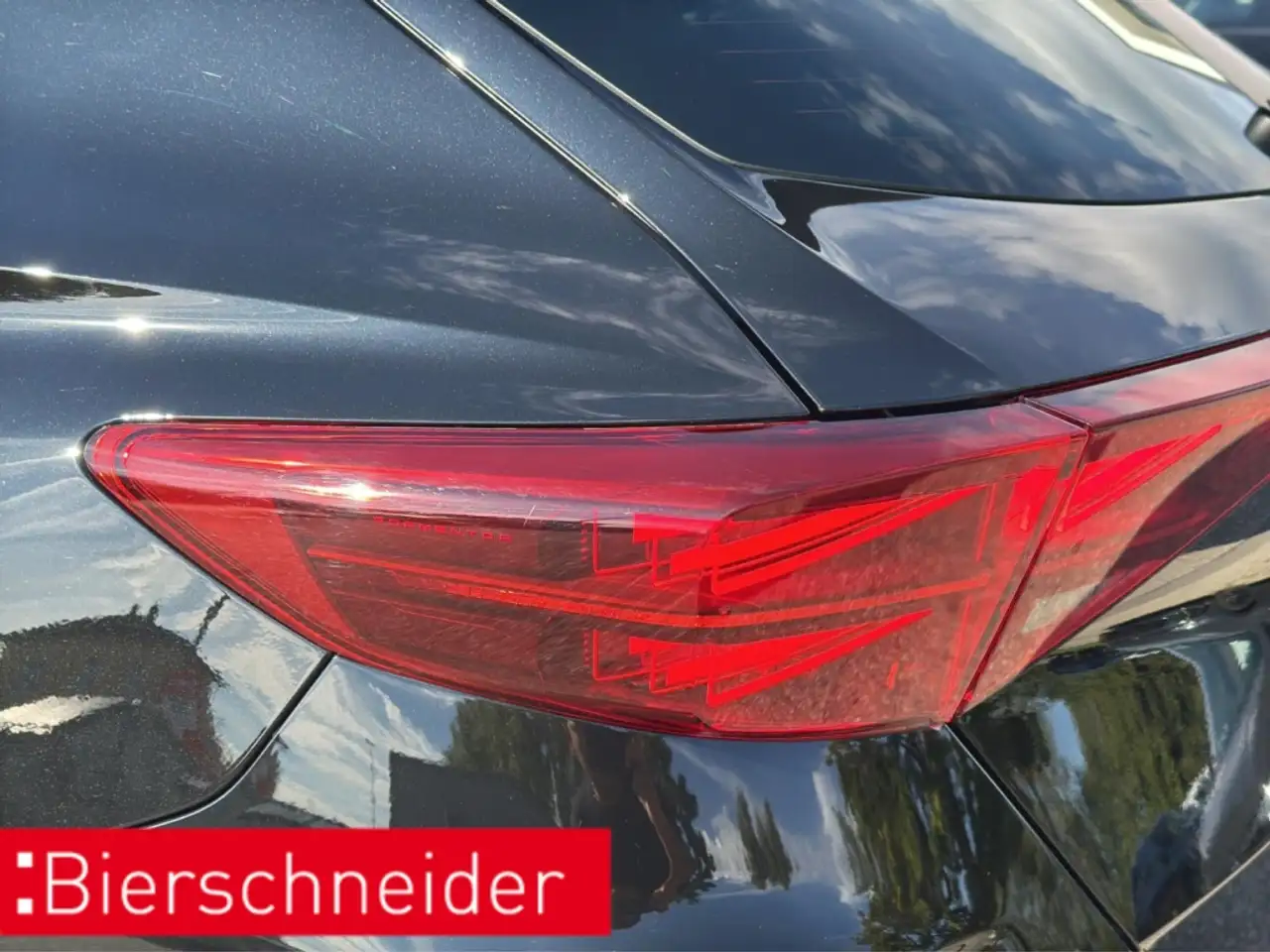 CUPRA Formentor 1.5 TSI DSG e-Hybrid VZ 5J.GARA AHK SENNHEISER — معرض صور السيارة 38