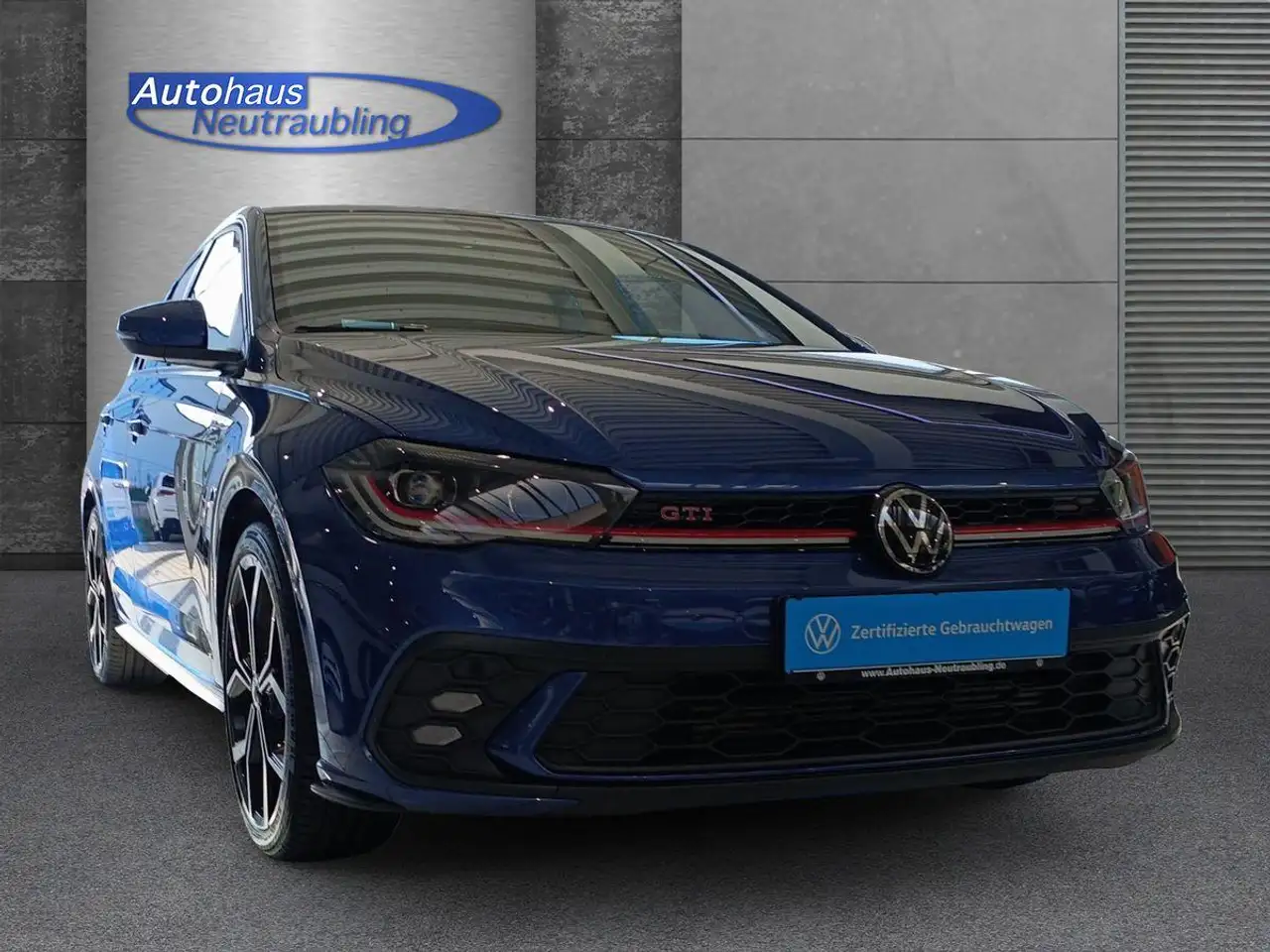 Volkswagen Polo 2.0 TSI "GTI" 207 PS DSG+SHZ+NAVI+IQ.DRIVE — Vehicle gallery 8