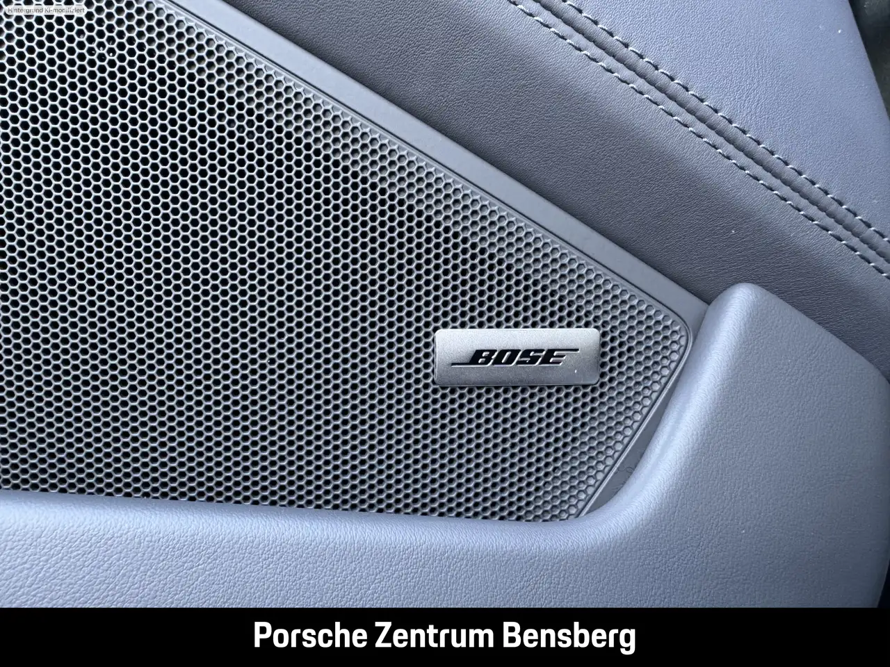 Porsche 992 911 Turbo S Cab. / Lift / nur 1000 KM / UPE 284.90 — Vehicle gallery 38