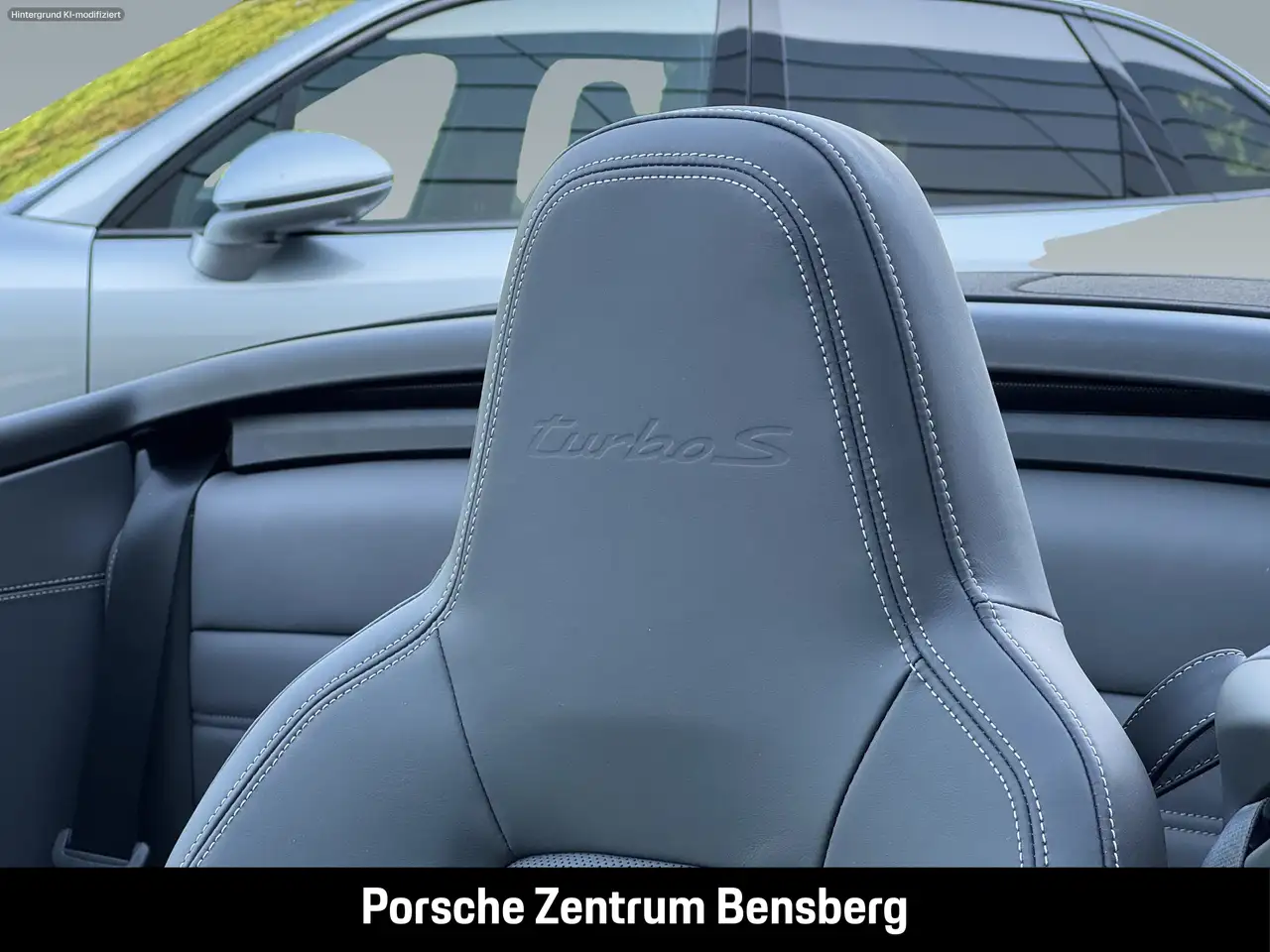 Porsche 992 911 Turbo S Cab. / Lift / nur 1000 KM / UPE 284.90 — Vehicle gallery 35