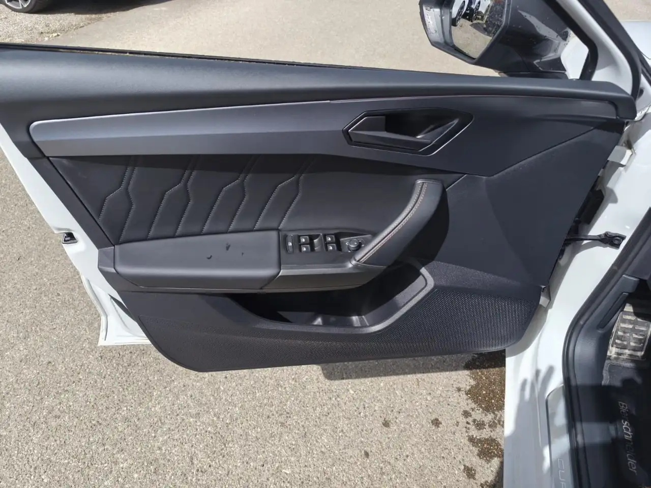 CUPRA Leon 2.0 TSI DSG VZ KAMERA FULL LINK CONNECTIVITY — معرض صور السيارة 10