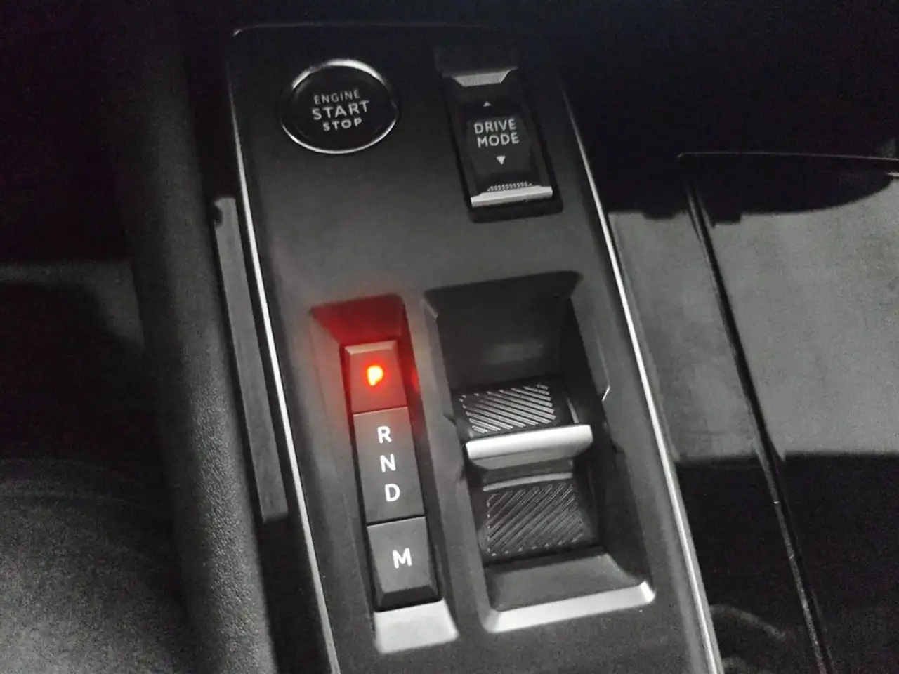 Peugeot 508 1.5BlueHDi S&S Allure Pack EAT8 130 — Vehicle gallery 14