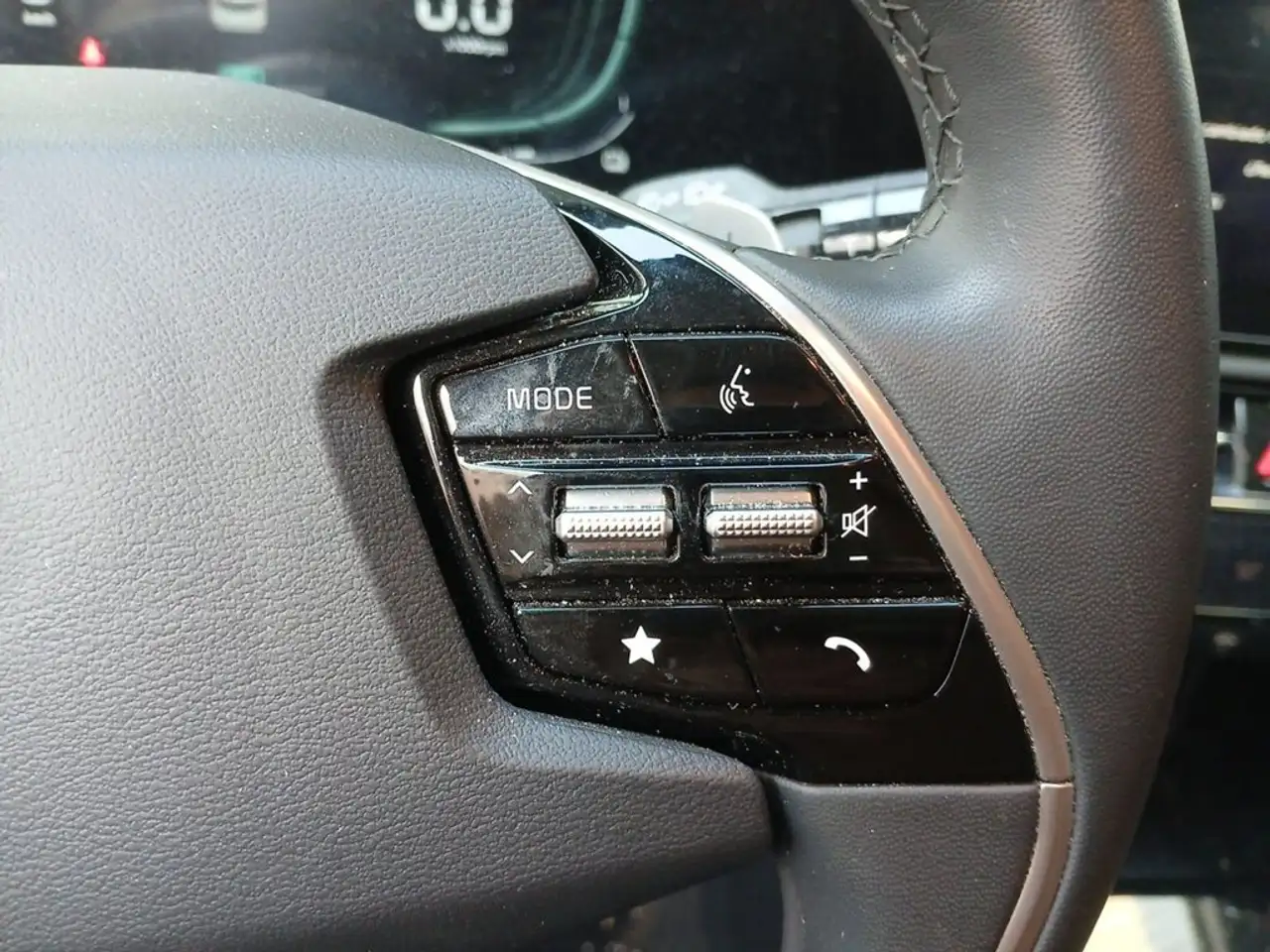 Kia Niro 1.6 GDI PHEV DRIVE 5P — معرض صور السيارة 13