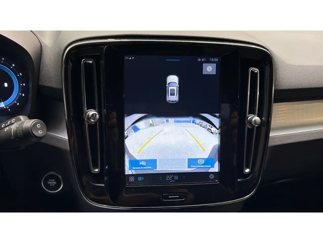Volvo XC40 B3 Core Aut. — Galería del vehículo 17