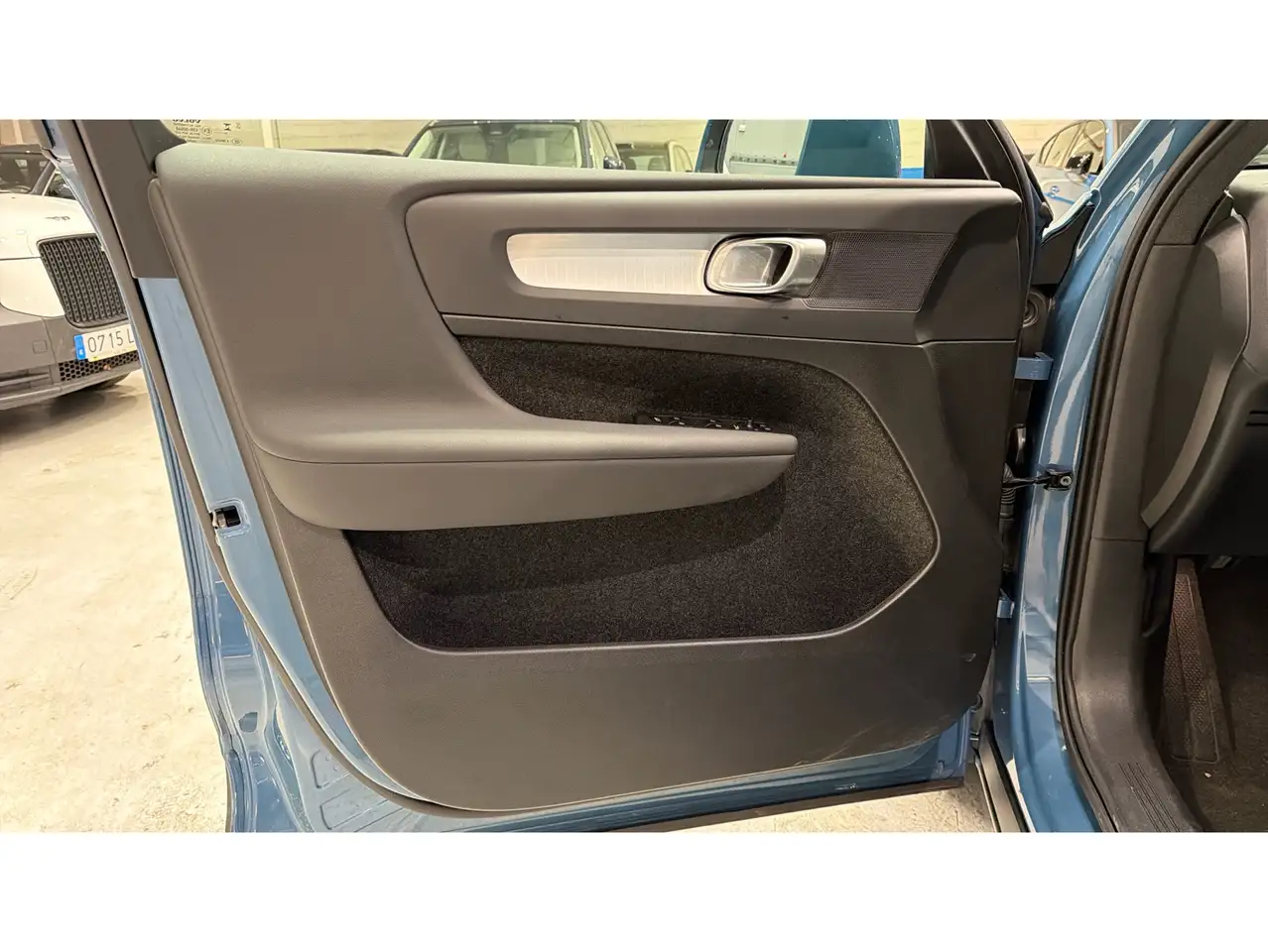 Volvo XC40 B3 Core Aut. — Galería del vehículo 26