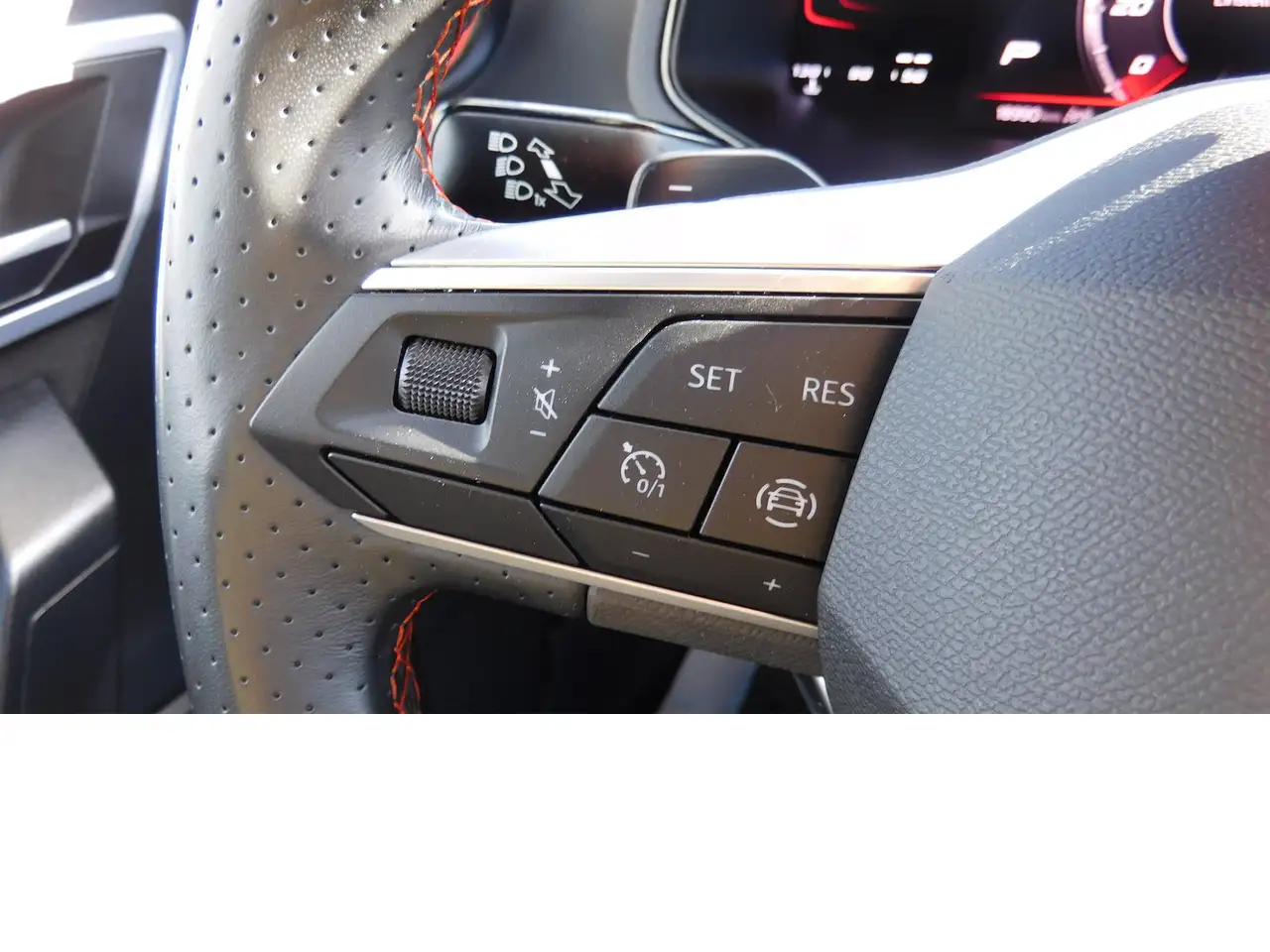 SEAT Arona 1.0 FR-Line TSI BMT DSG Navi Klima — Galería del vehículo 17