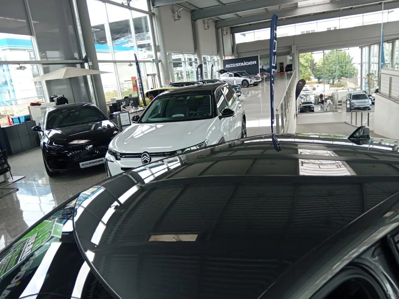 Citroen C4 C-Series LED+Navi+SHZ+2xKlima+KlimaA+LM+PDC — معرض صور السيارة 19