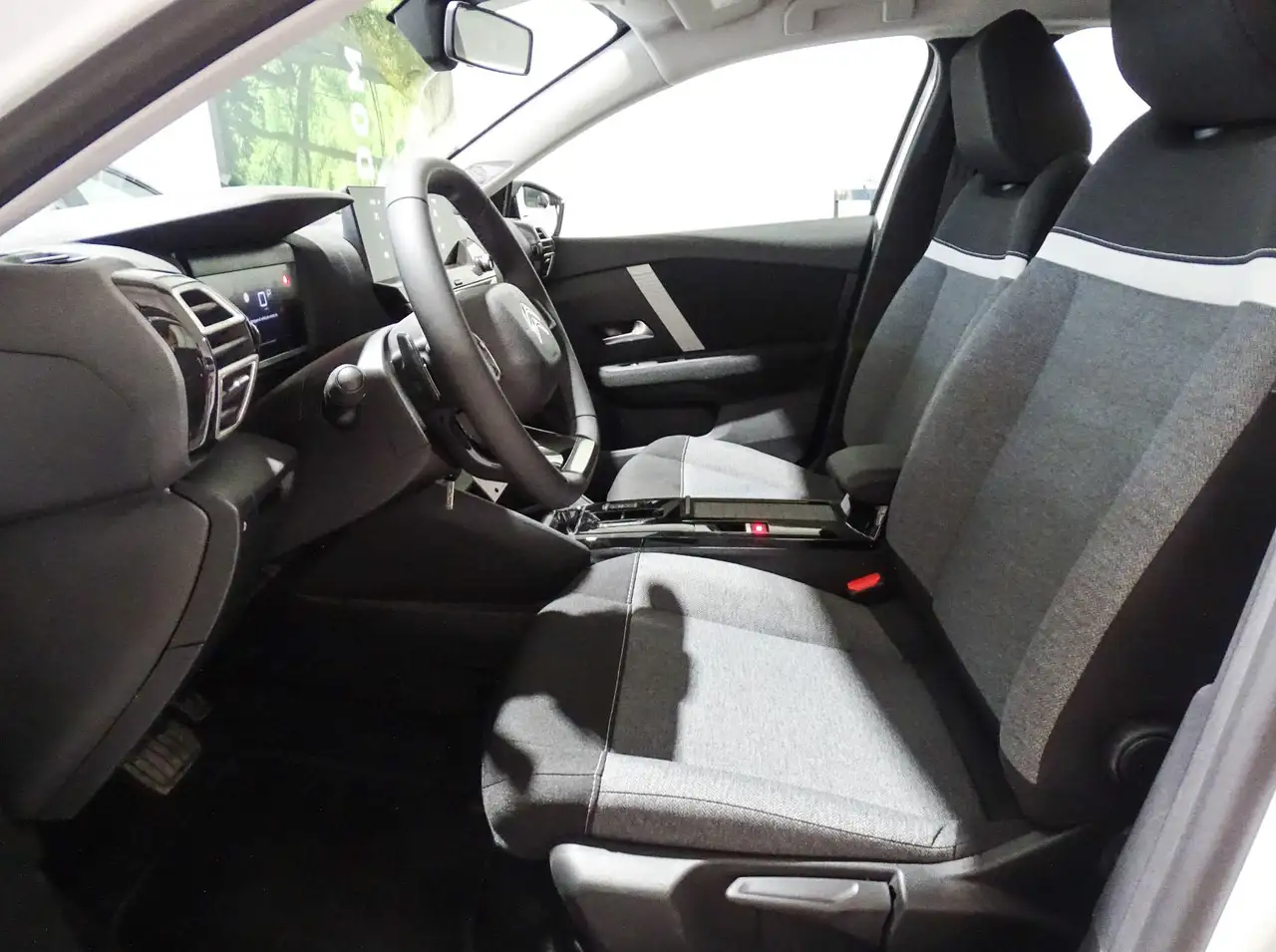 Citroen C4 Hybrid You eDSC6 100 — Galerie du véhicule 9