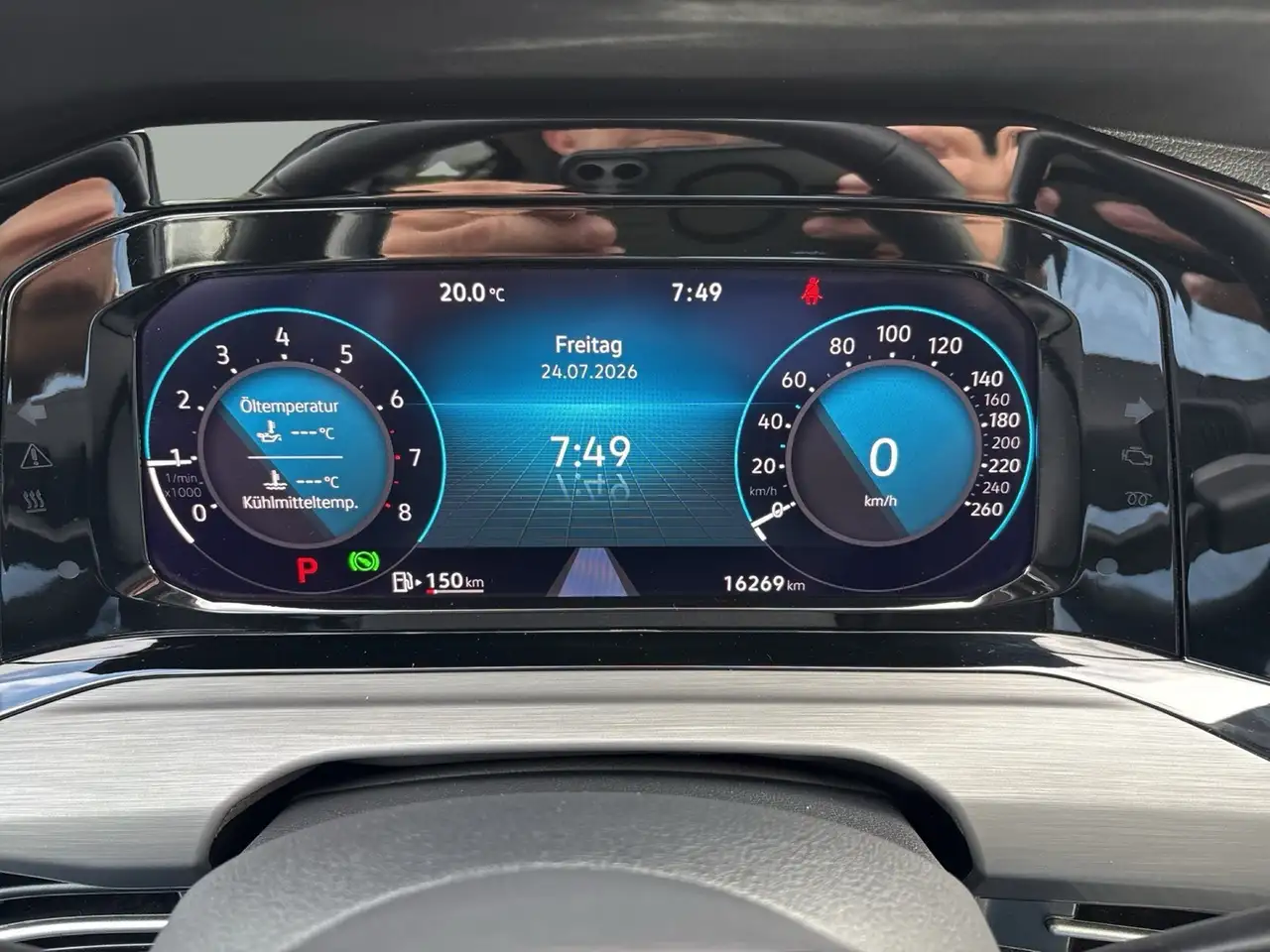 Volkswagen Golf VIII 1.5 eTSI STYLE CAM ACC LM17 CARPLAY — Galería del vehículo 15