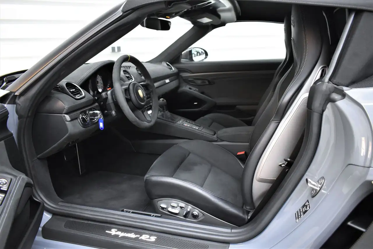 Porsche Boxster 718 Boxster Spyder RS+Weissach+Keramik+BOSE — Vehicle gallery 21