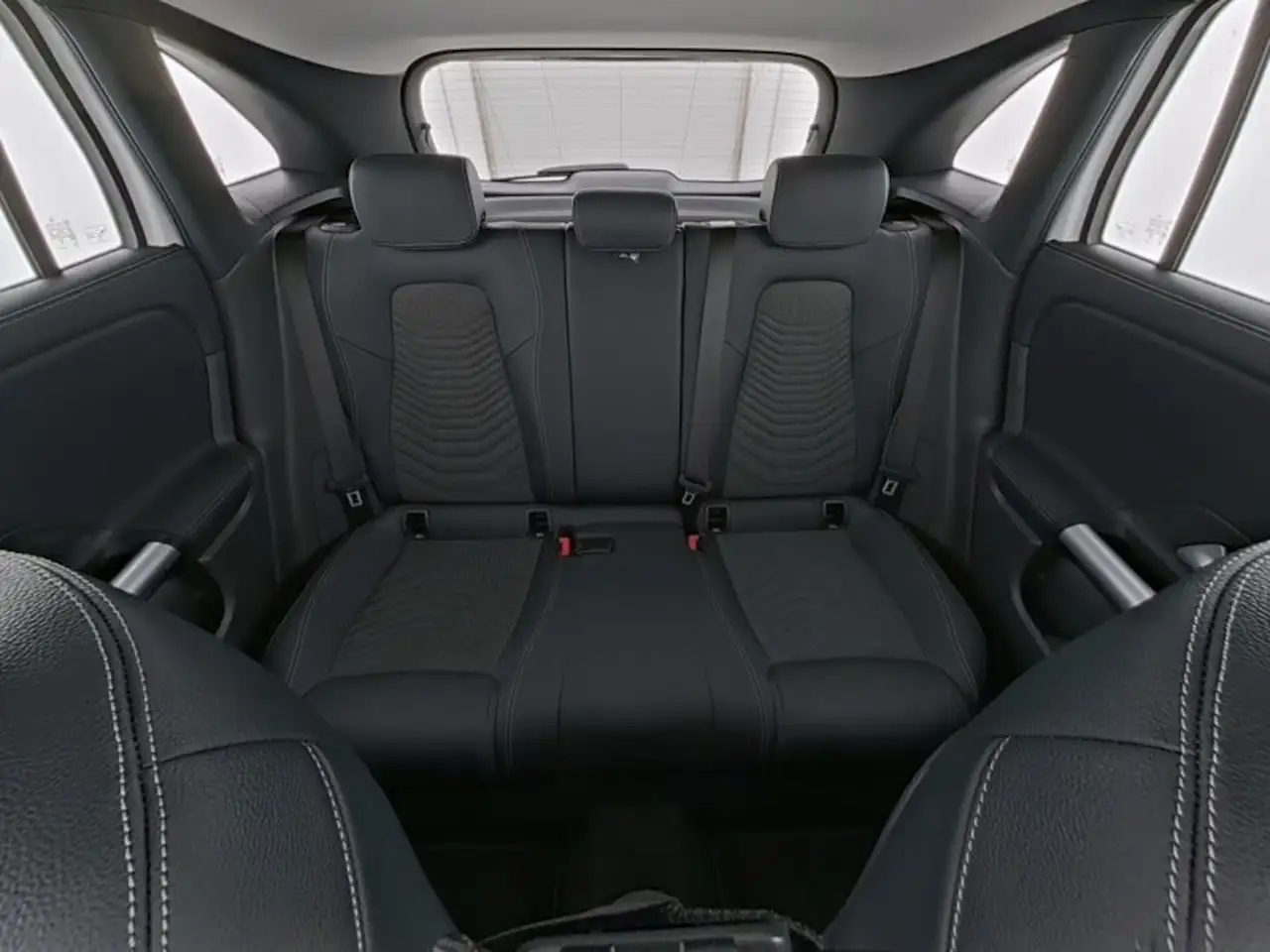 Mercedes-Benz GLA 200 Panorama*KAMERA*WINTER PROGRESSIVE — Galería del vehículo 8