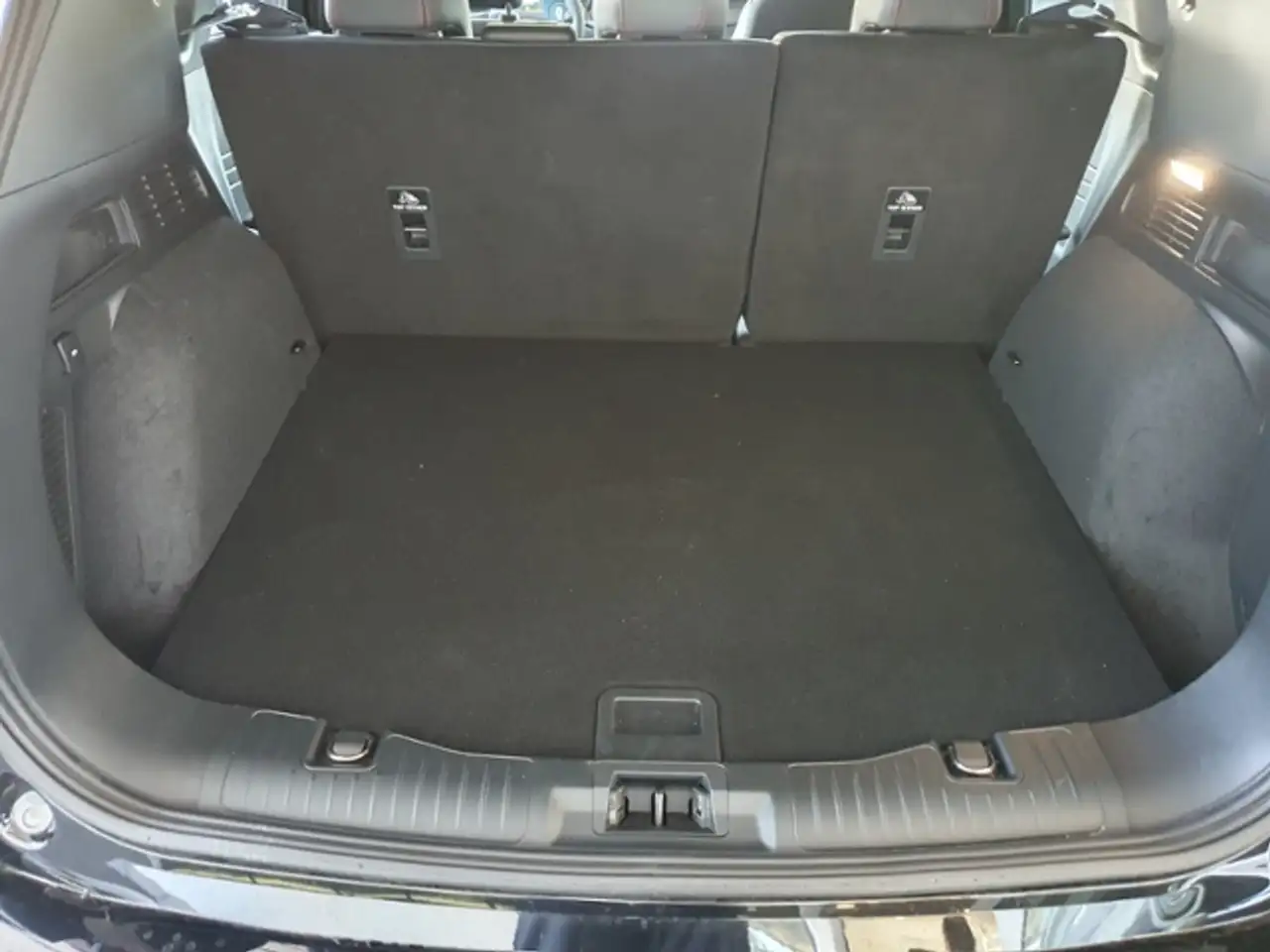 Ford Kuga 1.5 EcoB ST-Line X*HEAD-UP*iACC — Vehicle gallery 7