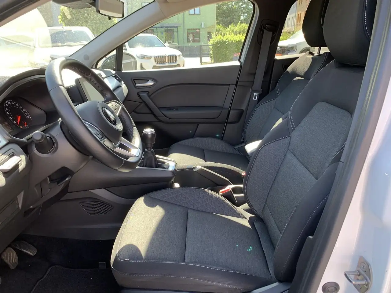 Mitsubishi ASX 1.3T Plus AHK+Kamera+Klimaaut+Sitzh — Galería del vehículo 9