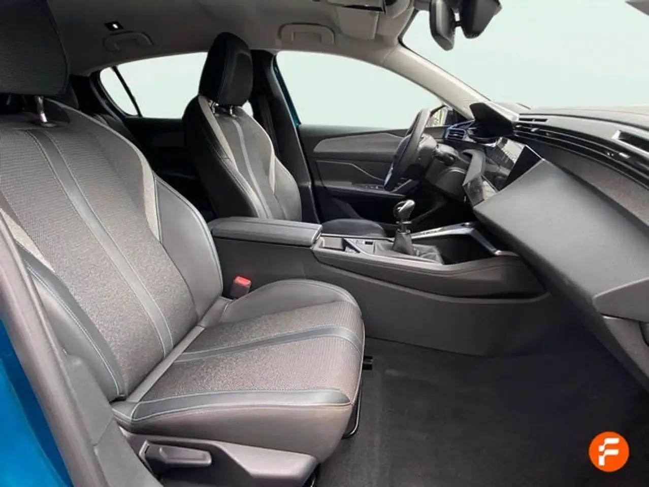 Peugeot 308 1.2 PureTech S&S Allure 130 — Vehicle gallery 24