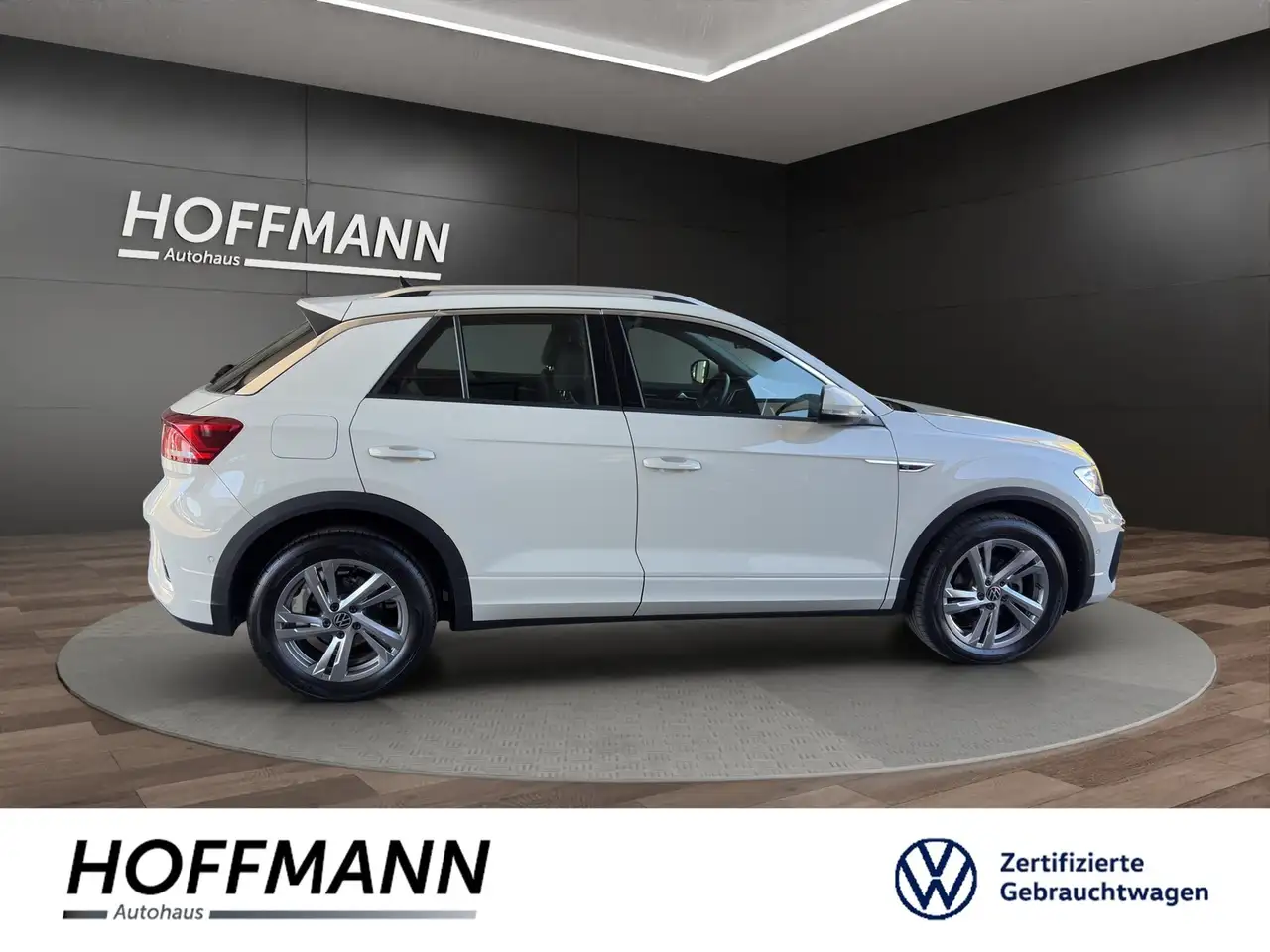 Volkswagen T-Roc 1.0 TSI R-Line ACC+AppConnect+LED — Vehicle gallery 5