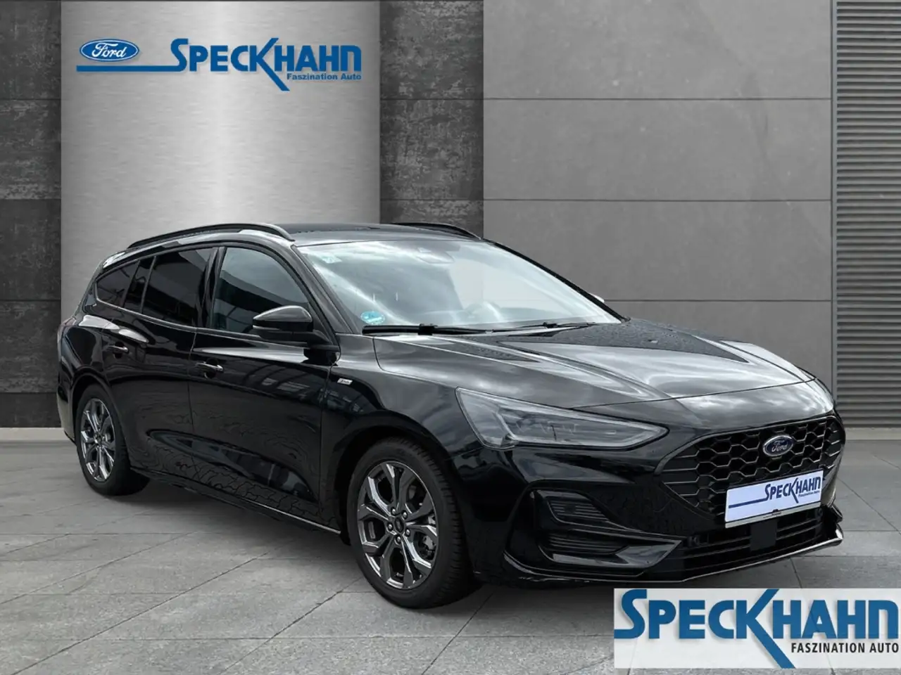 Ford Focus Turnier ST-Line 1.0 EcoBoost Mild-Hybrid Notruf Na — معرض صور السيارة 5