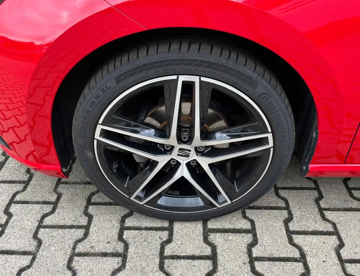 SEAT Ibiza FR DSG LED RF-Kamera DAB Parkpilot 18 Zoll — Galerie du véhicule 11