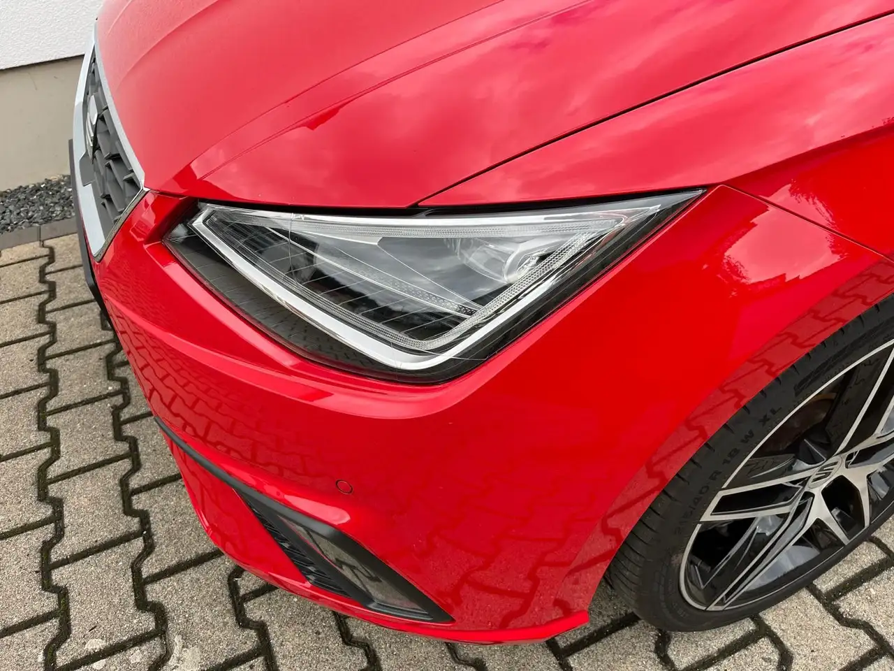SEAT Ibiza FR DSG LED RF-Kamera DAB Parkpilot 18 Zoll — Galerie du véhicule 8