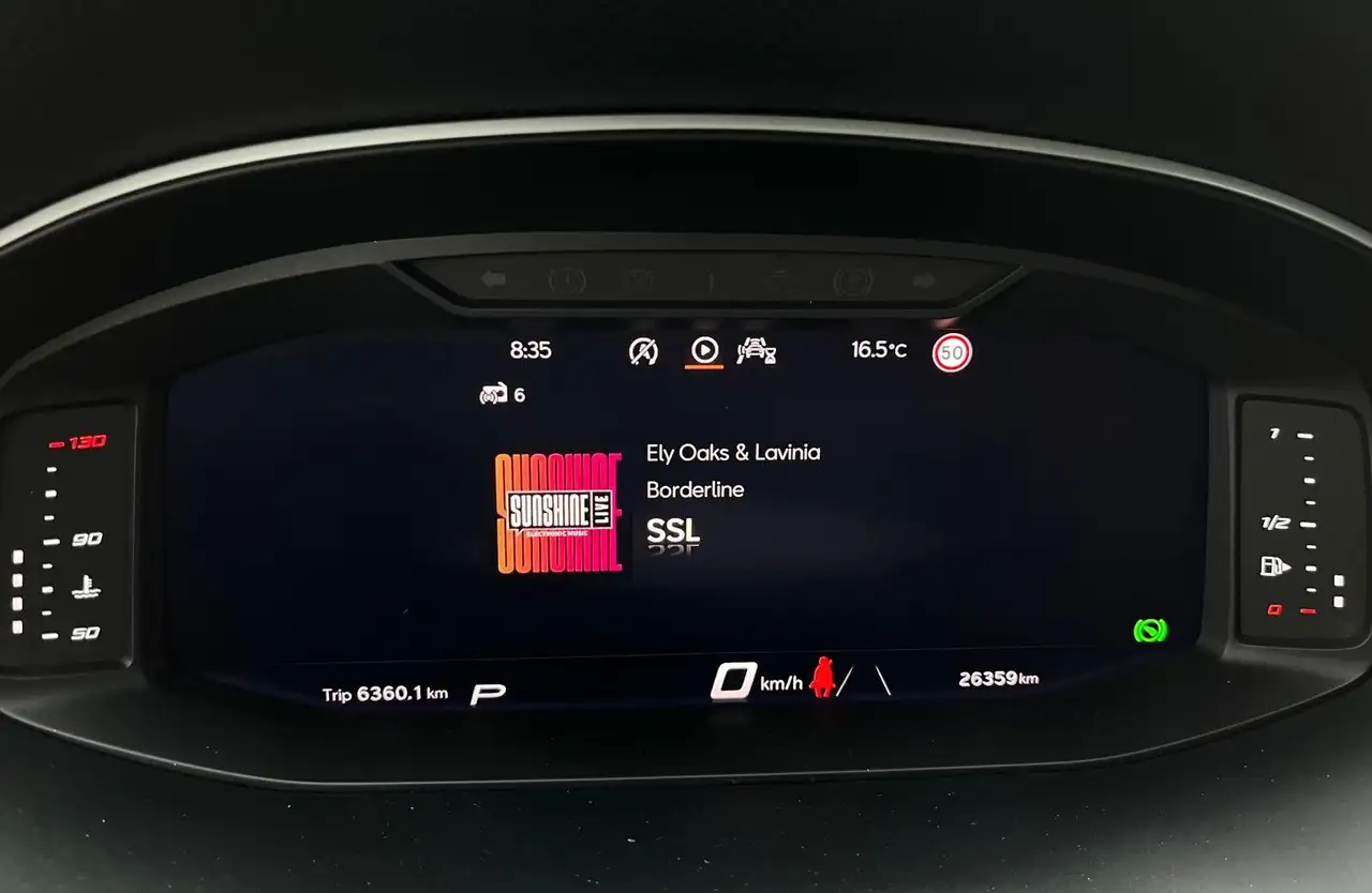 SEAT Ibiza FR DSG LED RF-Kamera DAB Parkpilot 18 Zoll — Galerie du véhicule 28