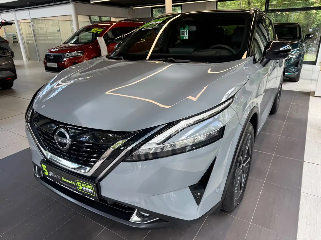 Nissan Qashqai 1.5 VC-T Tekna e-Power ACC+LED+Navi+Pano — Vehicle gallery 2