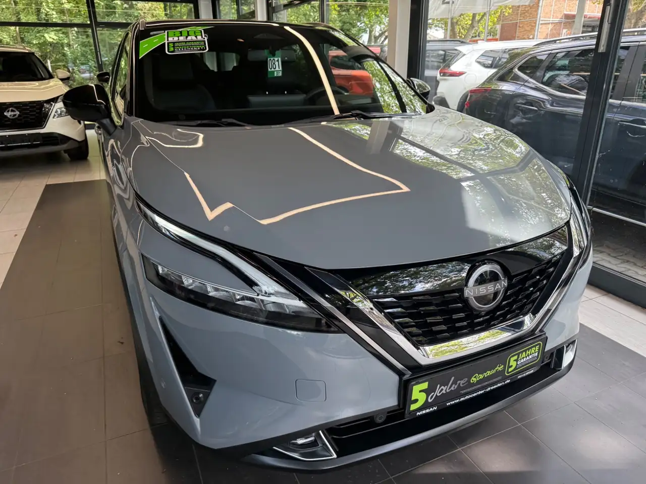 Nissan Qashqai 1.5 VC-T Tekna e-Power ACC+LED+Navi+Pano — Vehicle gallery 6