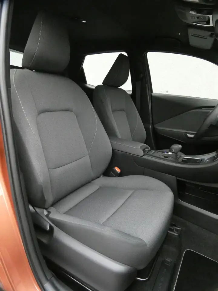 Lexus LBX 1,5 Hybrid FWD Basis / Komfort Paket — Galerie du véhicule 19