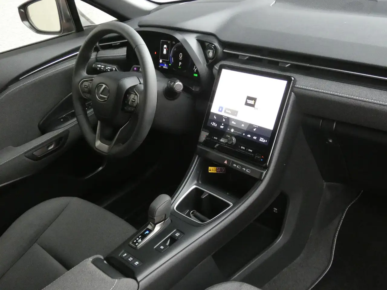 Lexus LBX 1,5 Hybrid FWD Basis / Komfort Paket — Galerie du véhicule 18