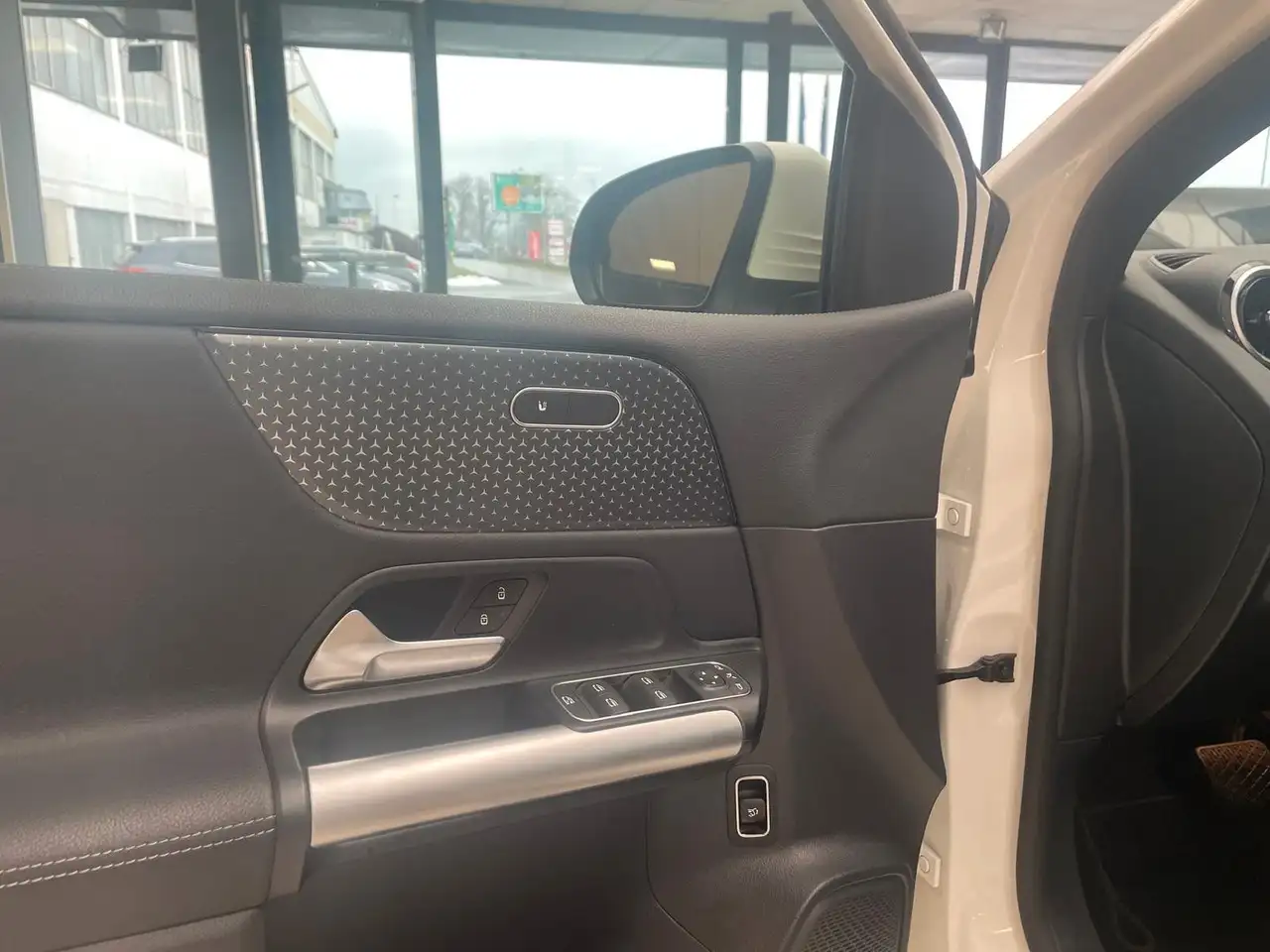 Mercedes-Benz B 180 Progressive Line Advanced *AHK — Vehicle gallery 5