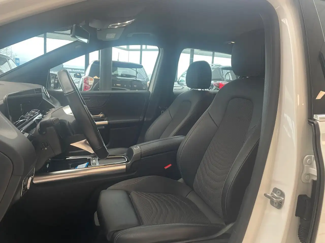 Mercedes-Benz B 180 Progressive Line Advanced *AHK — Vehicle gallery 7