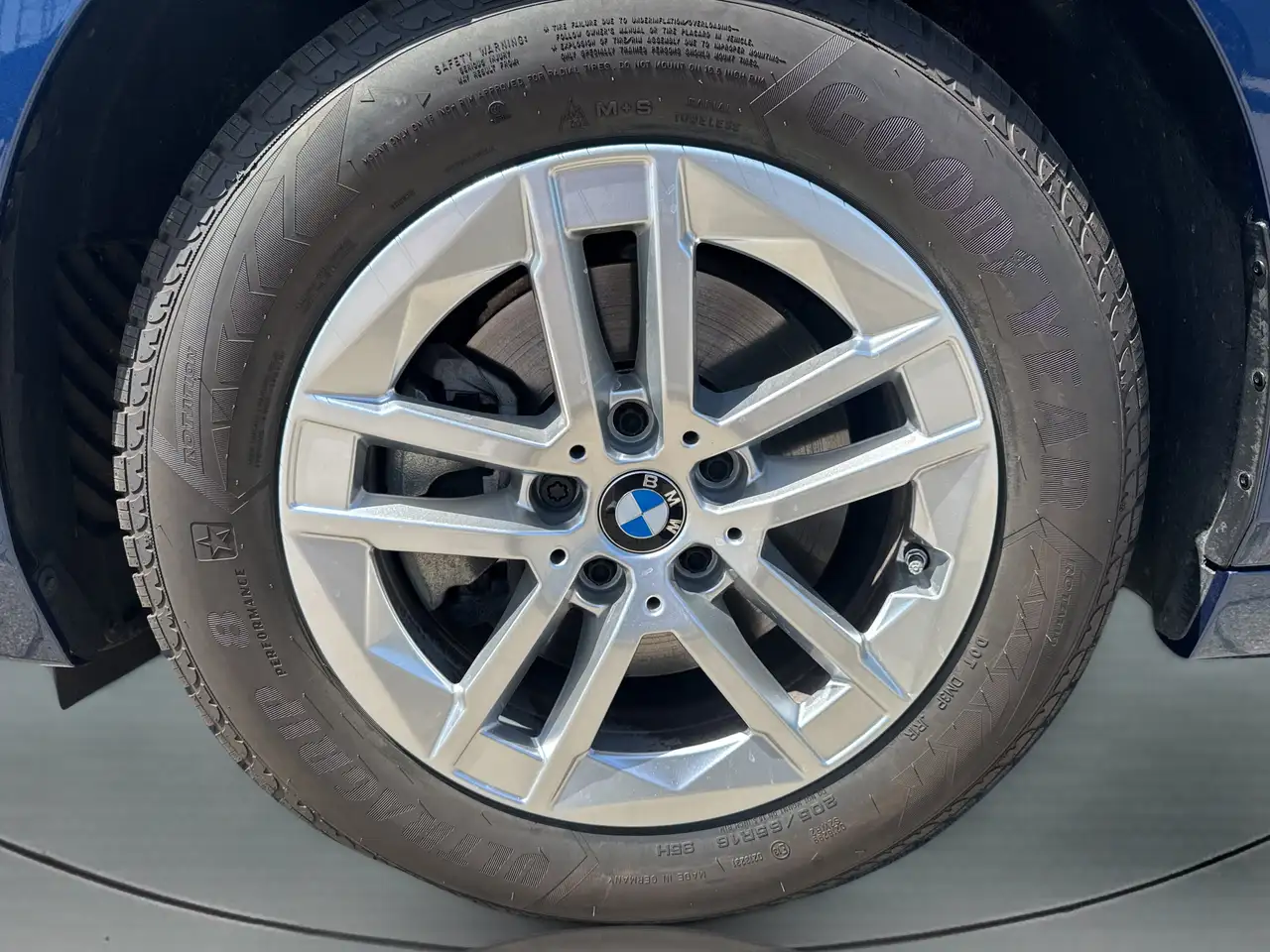 BMW 220 i Active Tourer DAB LED Komfortzg. — معرض صور السيارة 12